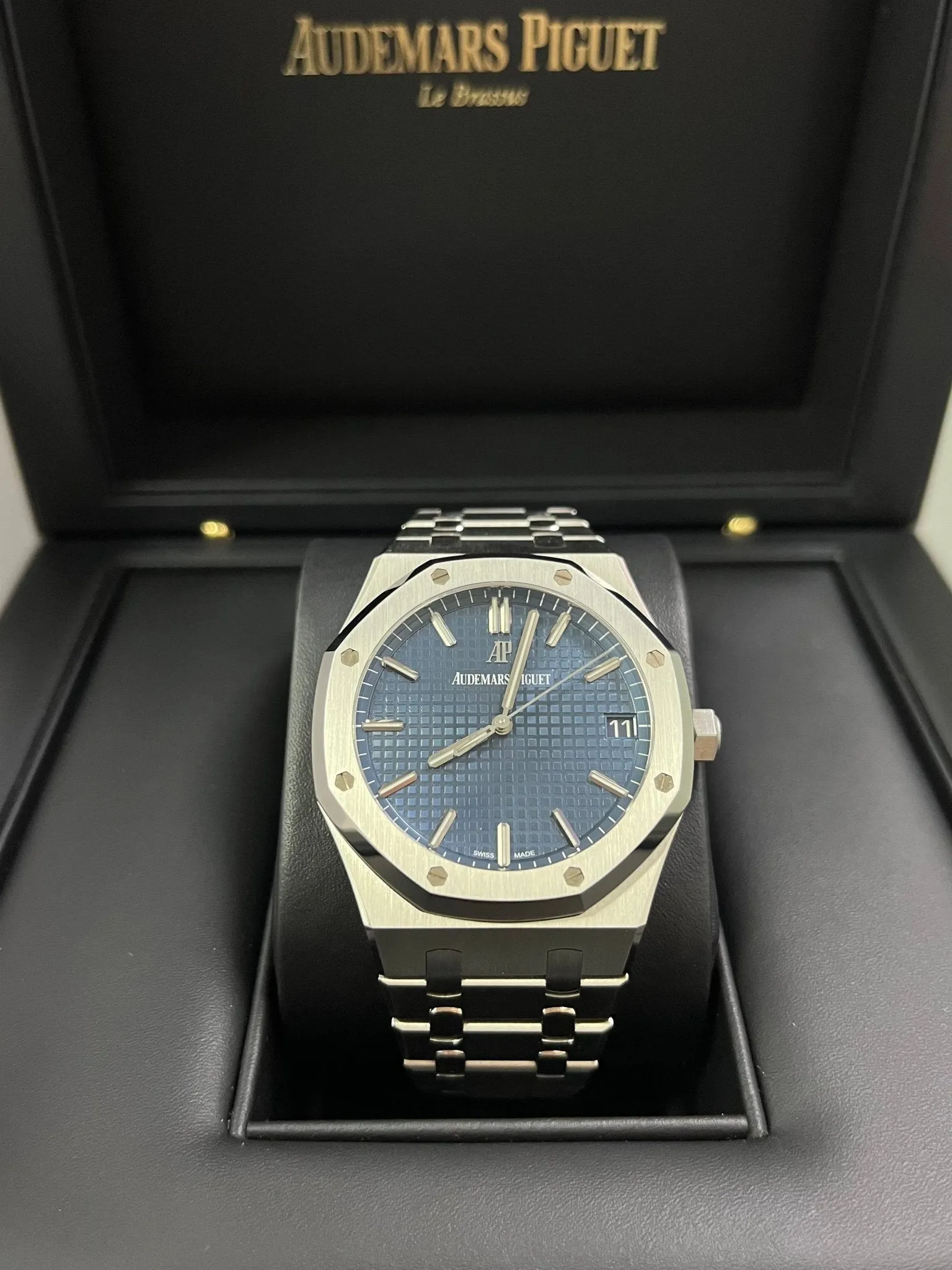 Audemars Piguet Royal Oak Selfwinding/ Stainless Steel/ Blue Dial (Ref#15500ST.OO.1220ST.01)