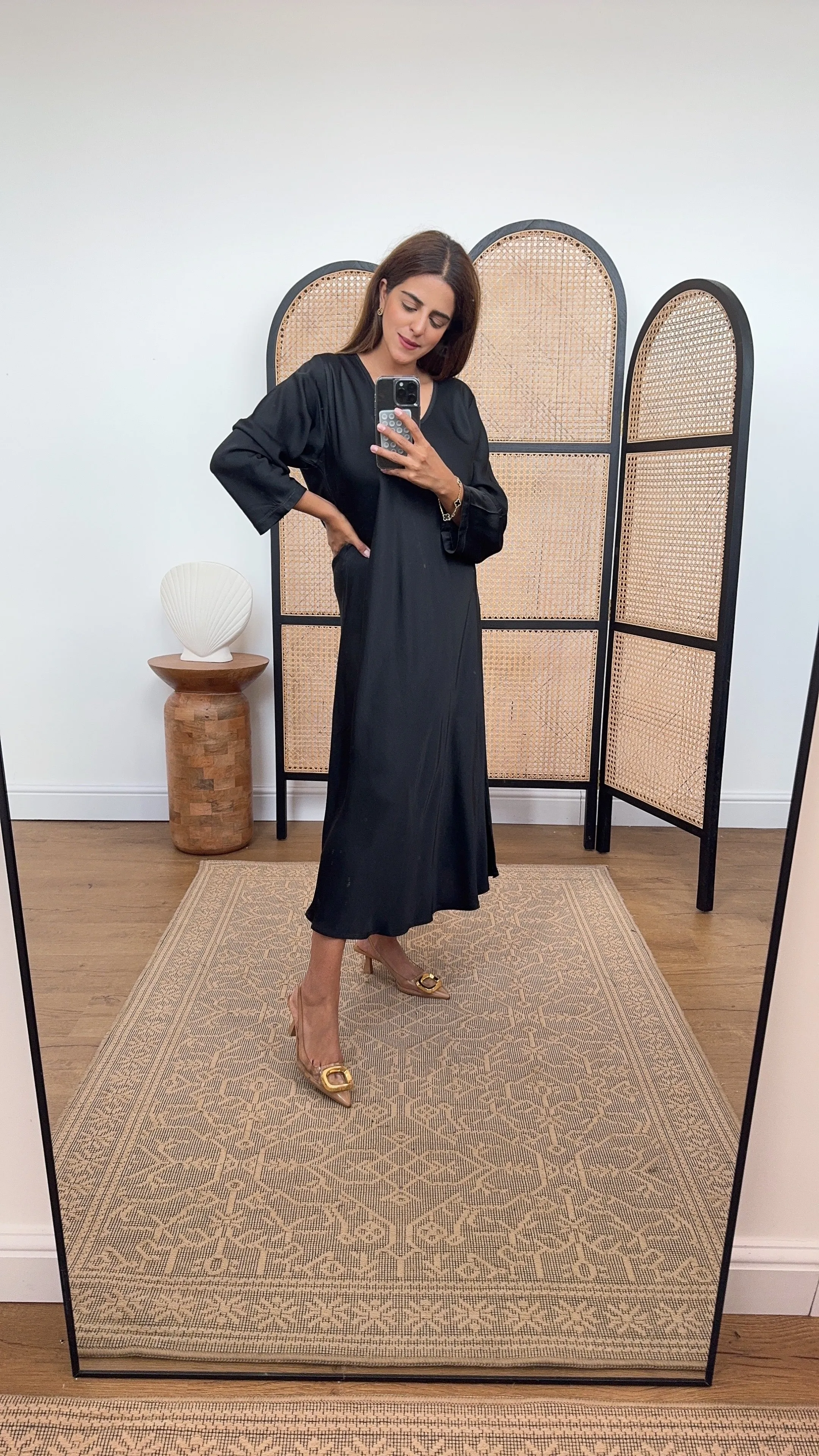 Vana dress in black